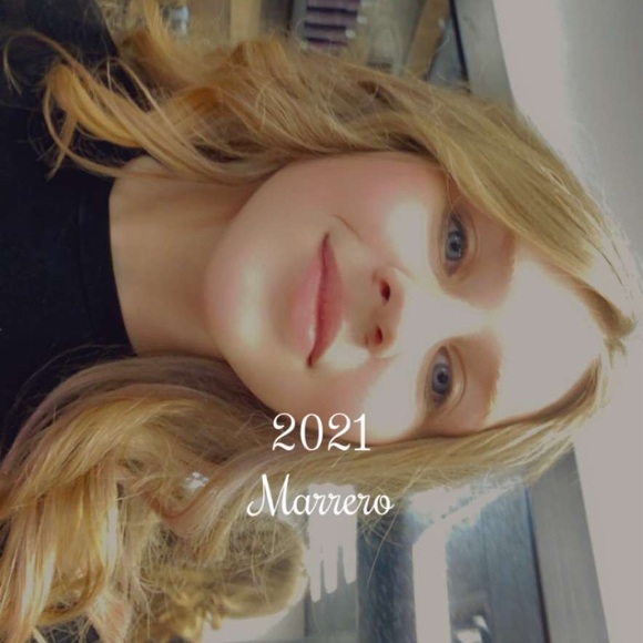 Meet your Posher, Ava - Picture 1 of 1